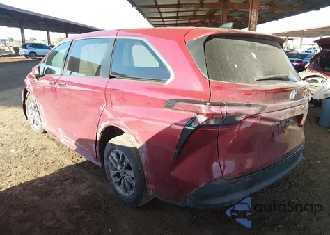 2021 Toyota Sienna Xle z USA, uszkodzony, nr VIN 5TDYRKEC5MS026670